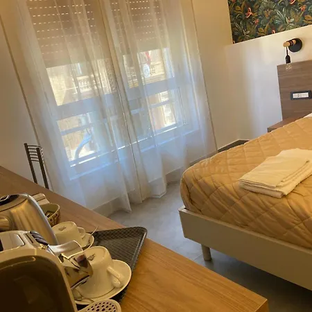 Kairoli Square Πανσιόν 3*