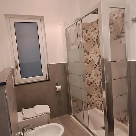 Kairoli Square 3* 墨西拿