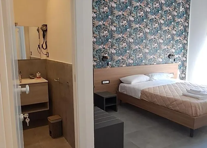 Kairoli Square Pensión Mesina